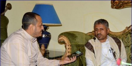 في حوار شامل وتصريحات مهمة وجريئة : الشيخ حمود المخلافي يتحدث لأول مرة عن حياته الشخصية ورأيه بالشرعية وخذلان تعز