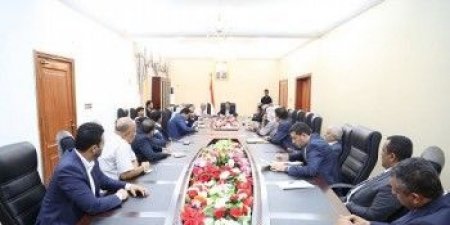 مراقبون برس الان تدهور غير مسبوق للأوضاع الخدمية بعدن مع وصول حكومة بن دغر