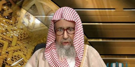 «الفوزان» يحذر من تضييع رمضان في البرامج الفاسدة والمسلسلات والمسابقات