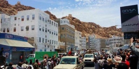 عاجل : قوة عسكرية تقتحم مقر حزب " الإصلاح "بحضرموت وتعتقل عدد من أفراده