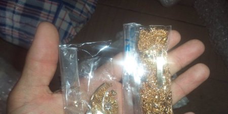 جمرك البطحاء يحبط تهريب أكبر كمية ذهب ومجوهرات (صور)