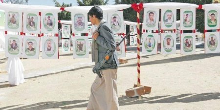 يمن برس السعودية عاجل هكذا تحولت شوارع مدينة ذمار الخزان البشري لمليشيا الحوثي والمخلوع لمعرض صور للقتلى (صور)