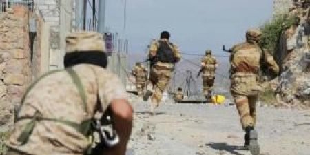 مقتل وإصابة 15 مسلحاً حوثياً في كمين بحجة