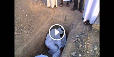 اخر اخبار اليمن العاجله "فيديو" بكاء ميت قبل دفنه يثير دهشة المتواجدين !
