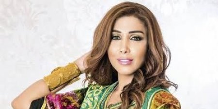 الفنانة أروى اليمنية تتألق بالفقطان الزي المغربي الشهير.. صورة