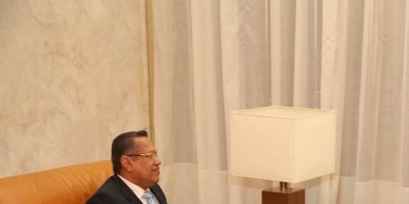 اخر اخبار اليمن العاجله فشل ذريع لأول مؤتمر صحفي لبن دغر في عدن لتفادي تظاهرة 10رمضان
