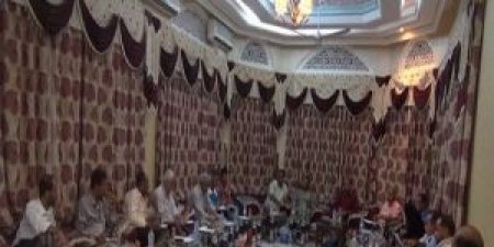 عاجل اخبار اليمن الان : المحافظ الزبيدي يناقش مع الوزير شريم مشكلة المياه بعدن