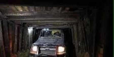 اليمن الان عاجل اخبار اليمن صور جديدة لانفاق صالح تحت صنعاء وتخزين طائرة ميج فيها