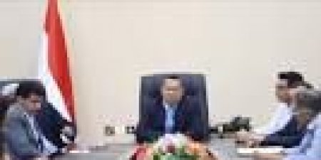 جديد . عاجل بن دغر يحسم الجدل ويعلن عن الموعد النهائي الذي ستغادر فيه حكومته عدن.. وإلى أين؟