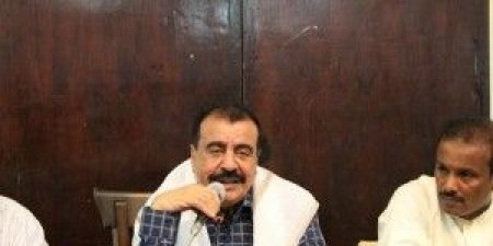 بقيمة ” مائة مليون ريال يمني ” المحافظ بن بريك يعلن عن تأسيس صندوق رياضي بحضرموت .