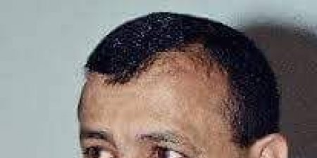 وصول قيادي في أنصار الله كبير الى ماليزيا وسط تكهنات بهروبه من صنعاء